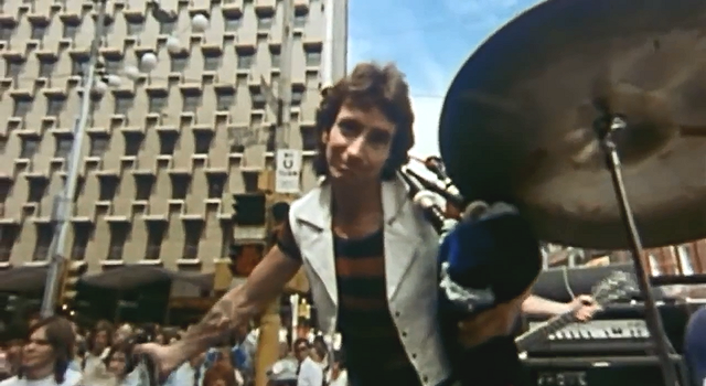 ACDC clip Bon Scott Its a Long Way to the Top If You Wanna Rock n Roll 640pxw