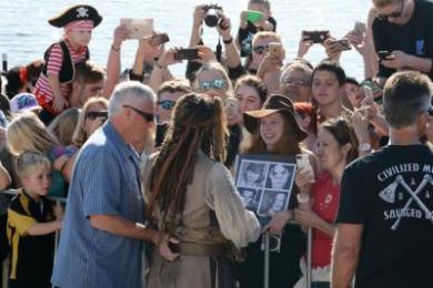 Johnny Depp delights fans at Raby Bay_Redland City Council image.
