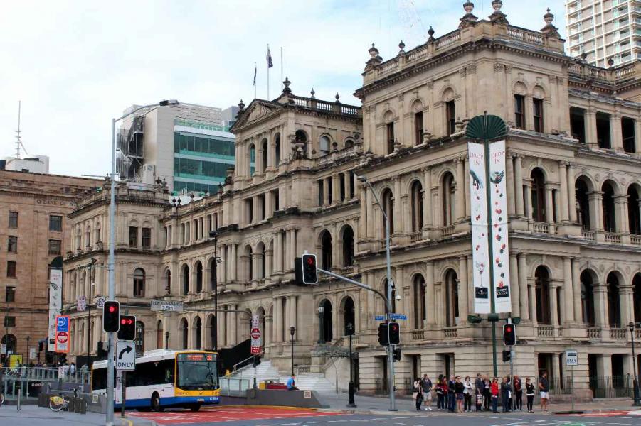 Treasury building third wing viewed from William street.  This photo shows the dominant sandstone construction on a base course of the less porous Brisbane Tuff. 