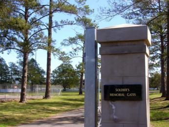 Bulahdelah District Soldiers Memorial Gates. Image: Monument Australia.