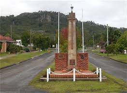 The Bulahdelah War Memorial monument. Image: NSW War Memorials Register.
