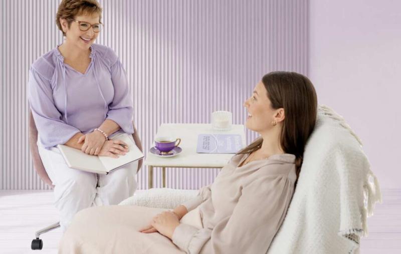 Lynne Gardner sets her patients at ease.