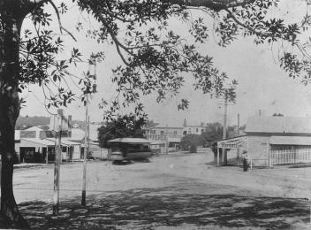 The Junction of Annerley and Ipswich Roads, now known as 'The Junction' around 1915.
